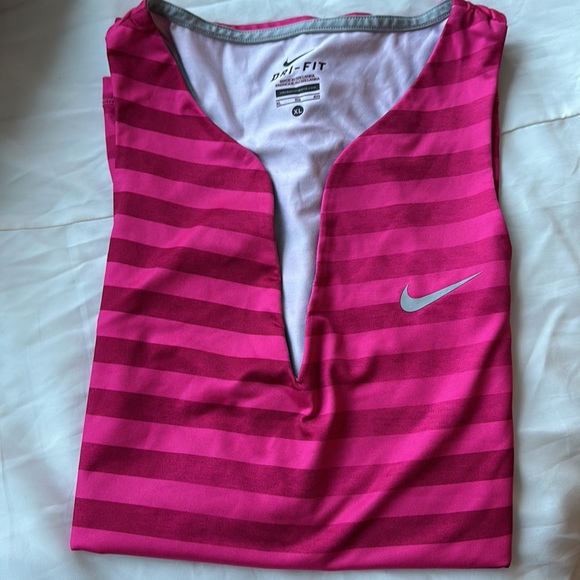 Nike Tops - NIKE TANK SIZE XL